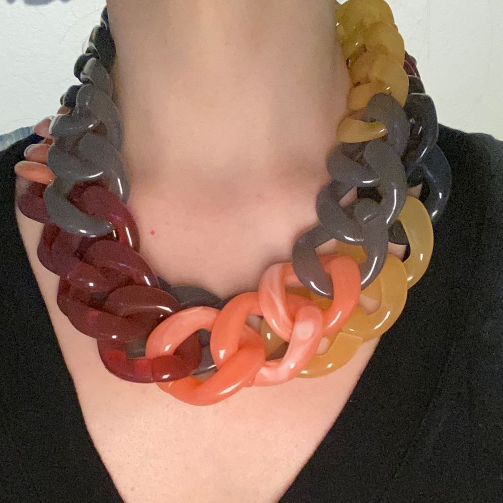 Anthropologie Acrylic Link necklace